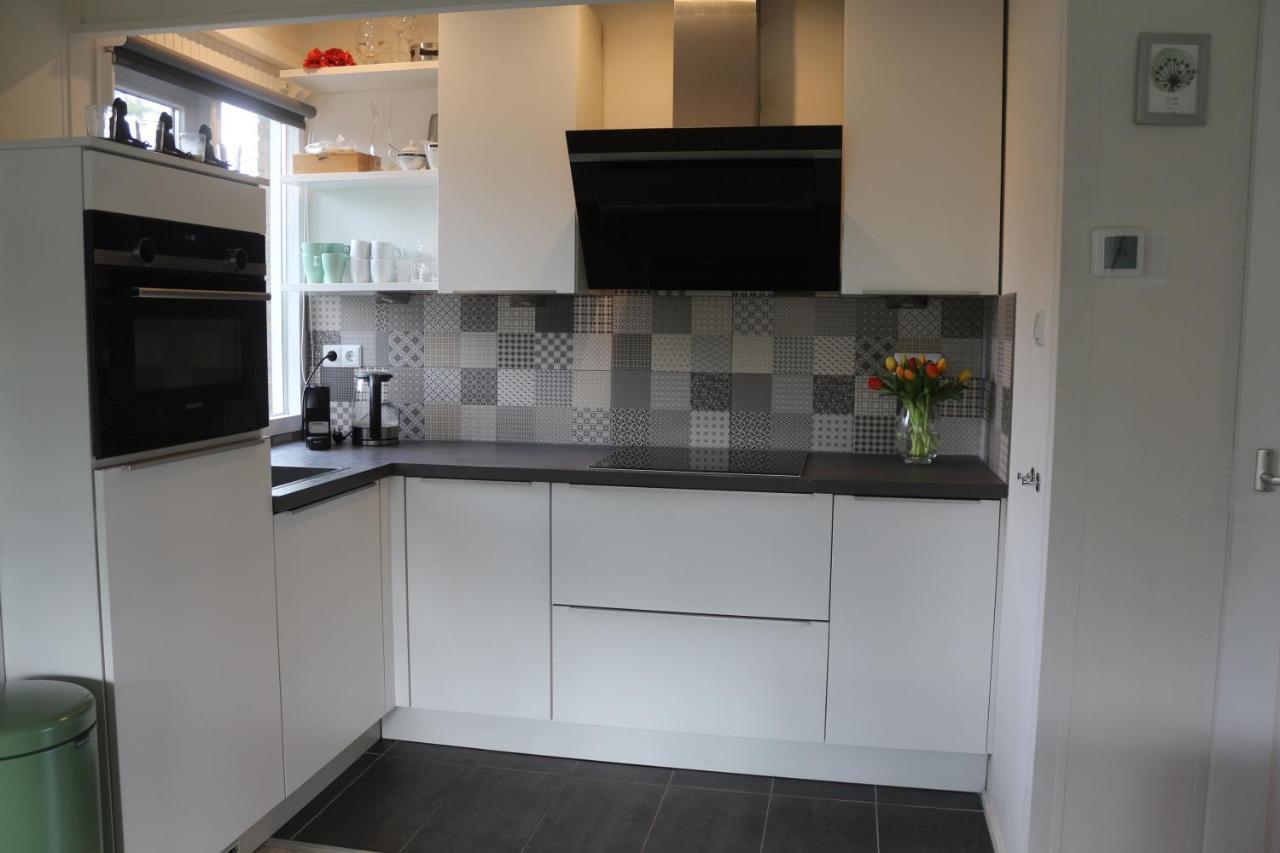 Vakantiewoning Dinkelhofje Met Gratis Linnen เดเนกัมป์ ภายนอก รูปภาพ